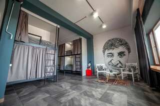 Хостелы Loft Hostel Гюмри Односпальная кровать в общем номере для женщин-7